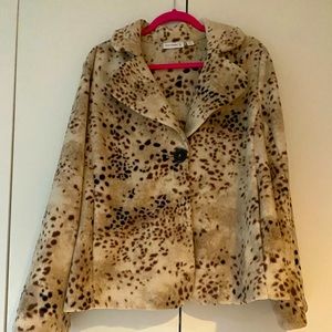 Susan Graver Coat. XL, Faux- plush material. Warm, evening coat.